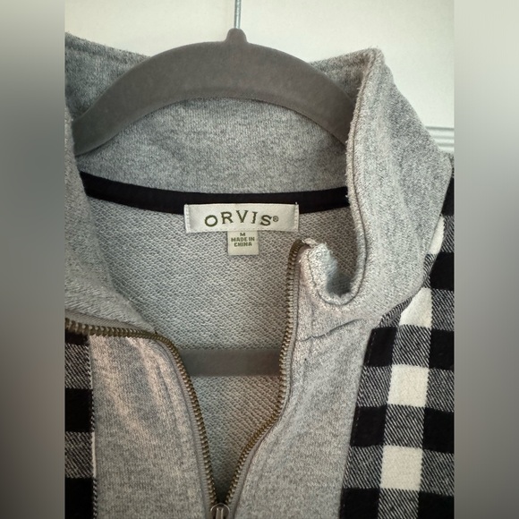 EUC Orvis quarter zip sweatshirt / medium - Picture 2 of 3